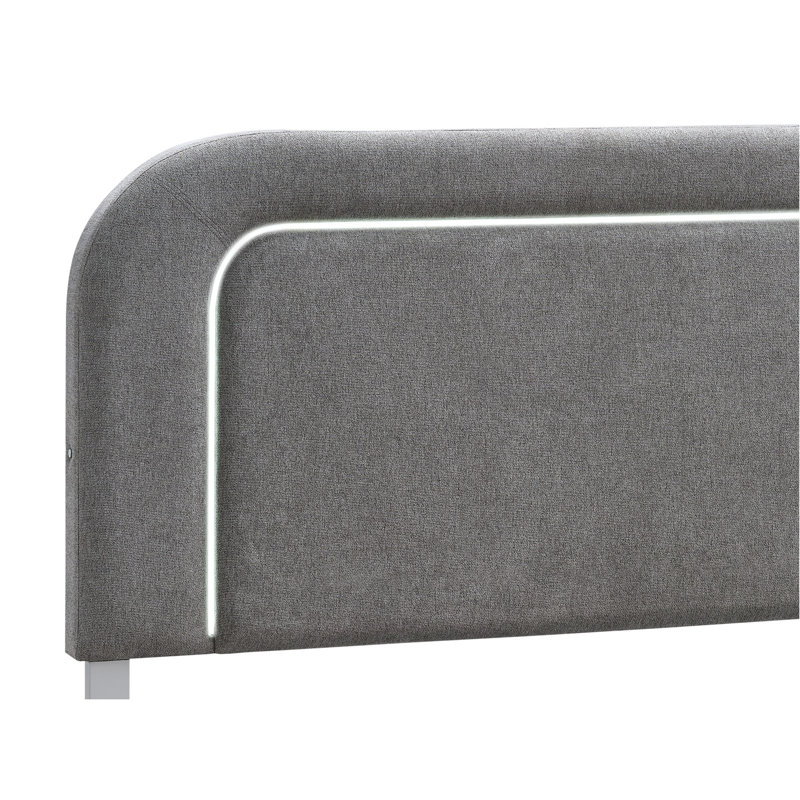 Très grand lit (matelas non inclus), blanc