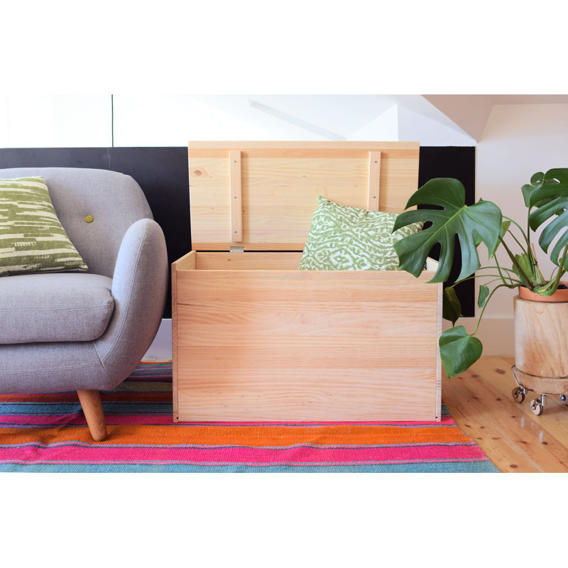 Aylin Accent Trunk