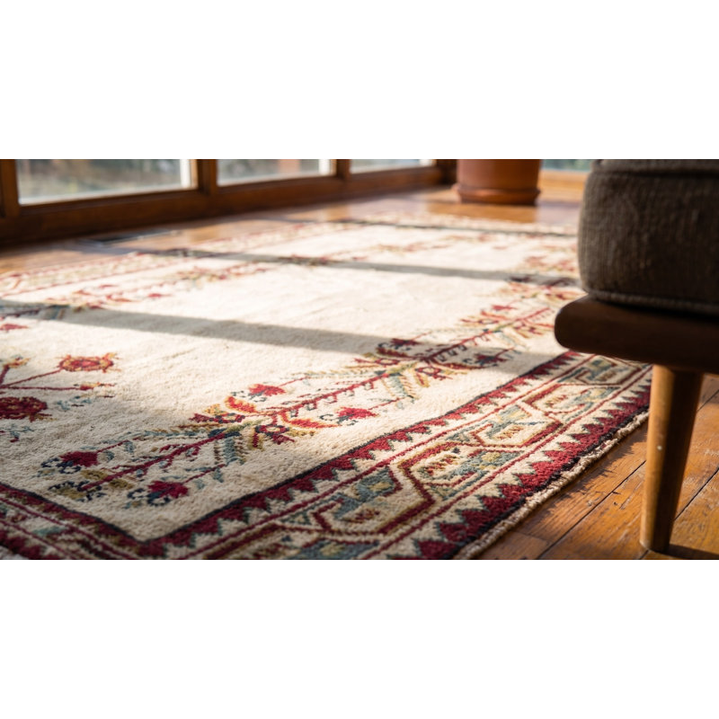 Tapis ivoire turc antique Ghiordes