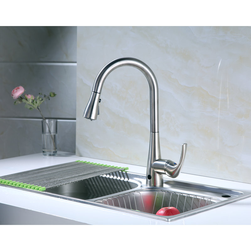Robinet de cuisine à poignée simple tactile, Nickel brossé