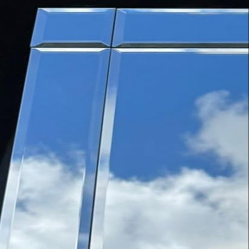 Deneta Mirror