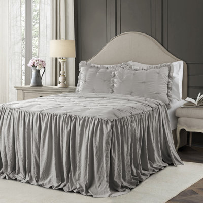 Ravello Ruffle Skirt Bedspread Set