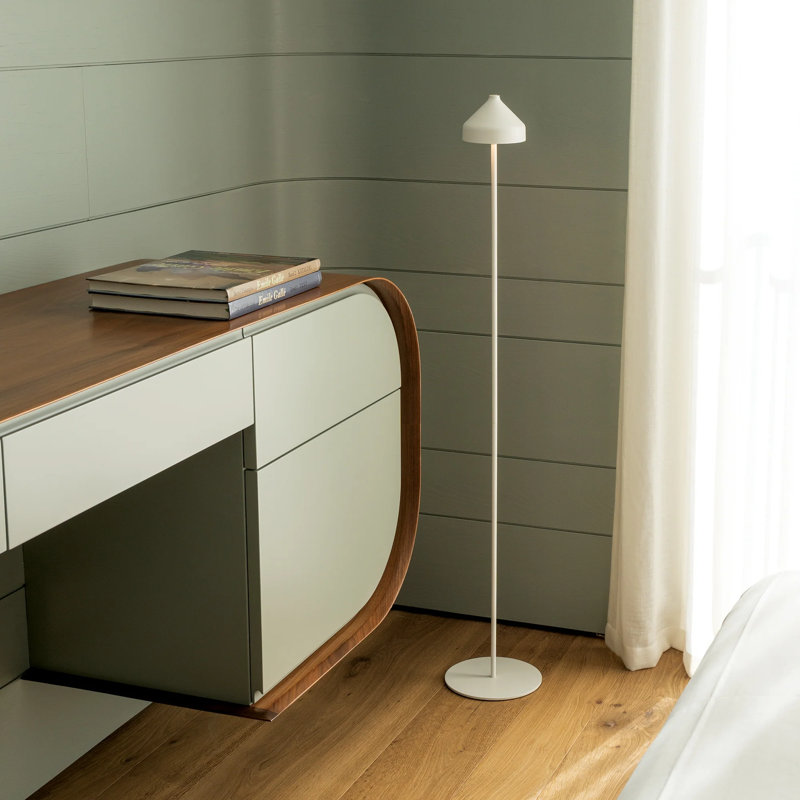 Amelie Pro Floor Lamp, White