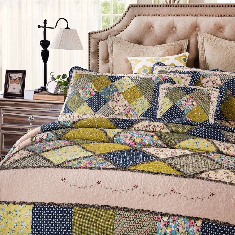 Modern & Contemporary Patchwork Quilt, Twin