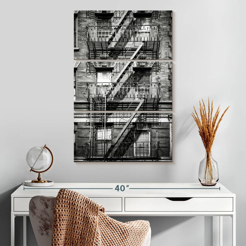 Lilie NYC Facade With Fire Escape, 32" H x 20" W