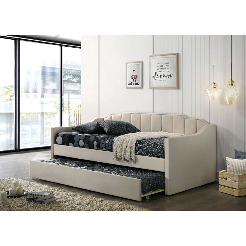 Contemporary Style Daybed
