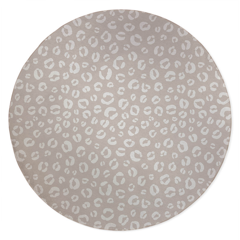 Leopard Play Non-Slip Outdoor Rug, Round 5'
