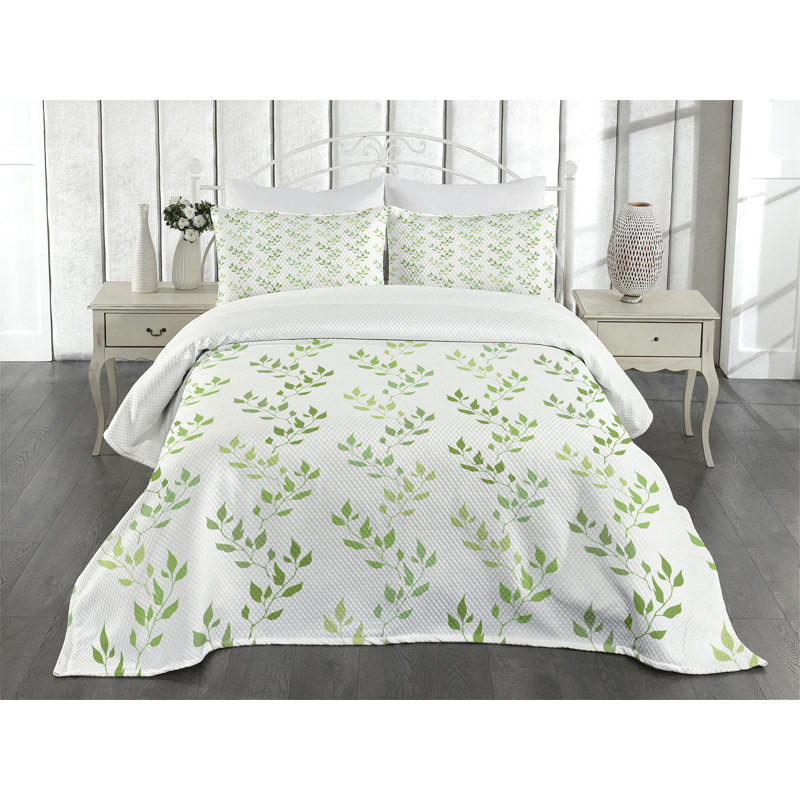 Ambesonne Green Bedspread Symmetrical, King Bedspread + 2 Standard Shams