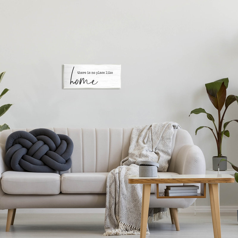 «No Place Like Home» par Anna Quach
