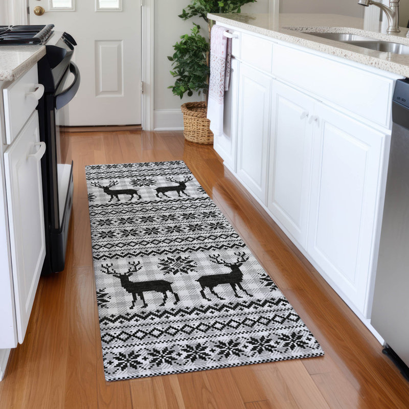 Tapis argenté intérieur / extérieur lavable à la machine Xhevrie, Tapis de couloir 2 pi 3 po x 7 pi 6 po