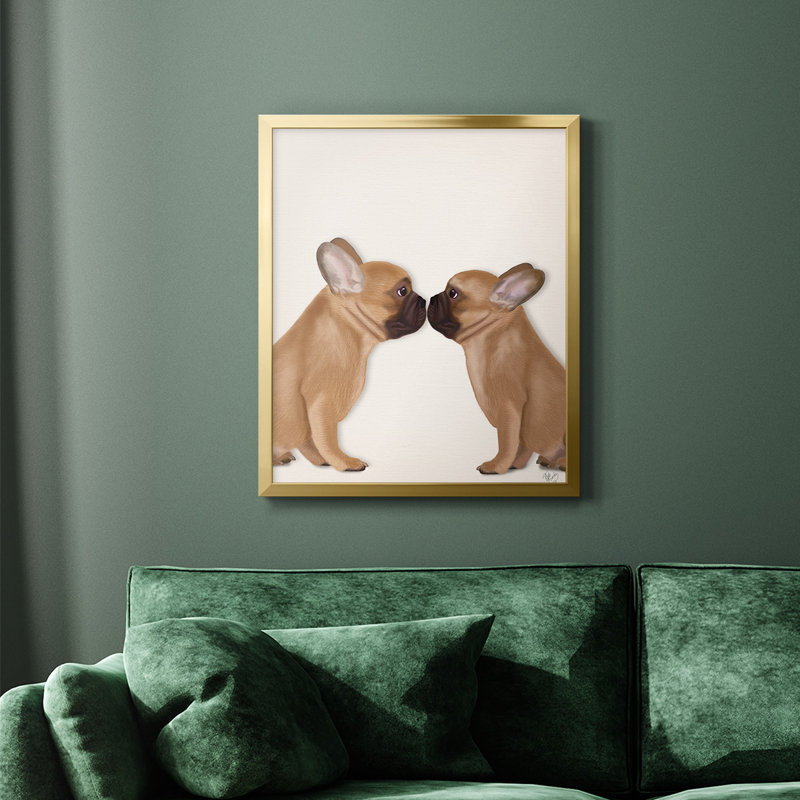 «French Kiss Close Up I», toile encadrée de qualité supérieure - prête à être accrochée, Or, H 24 po x l 20 po