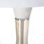 Élégante lampe de table en marbre avec cylindre en verre, parfaite pour ajouter de l'élégance à n'importe quelle pièce