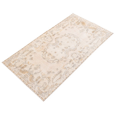 Tapis crème foncé Danuel 4 pi 8 po x 9 pi 0 po