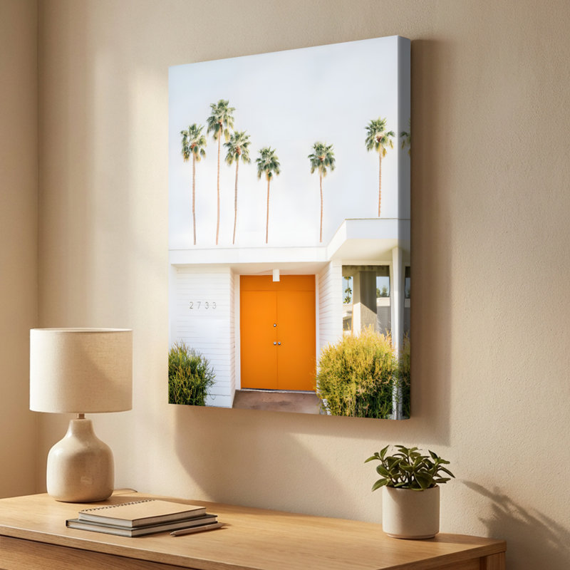 Impression sur toile Mid-Century Modern «House Entrance with Orange Doors»