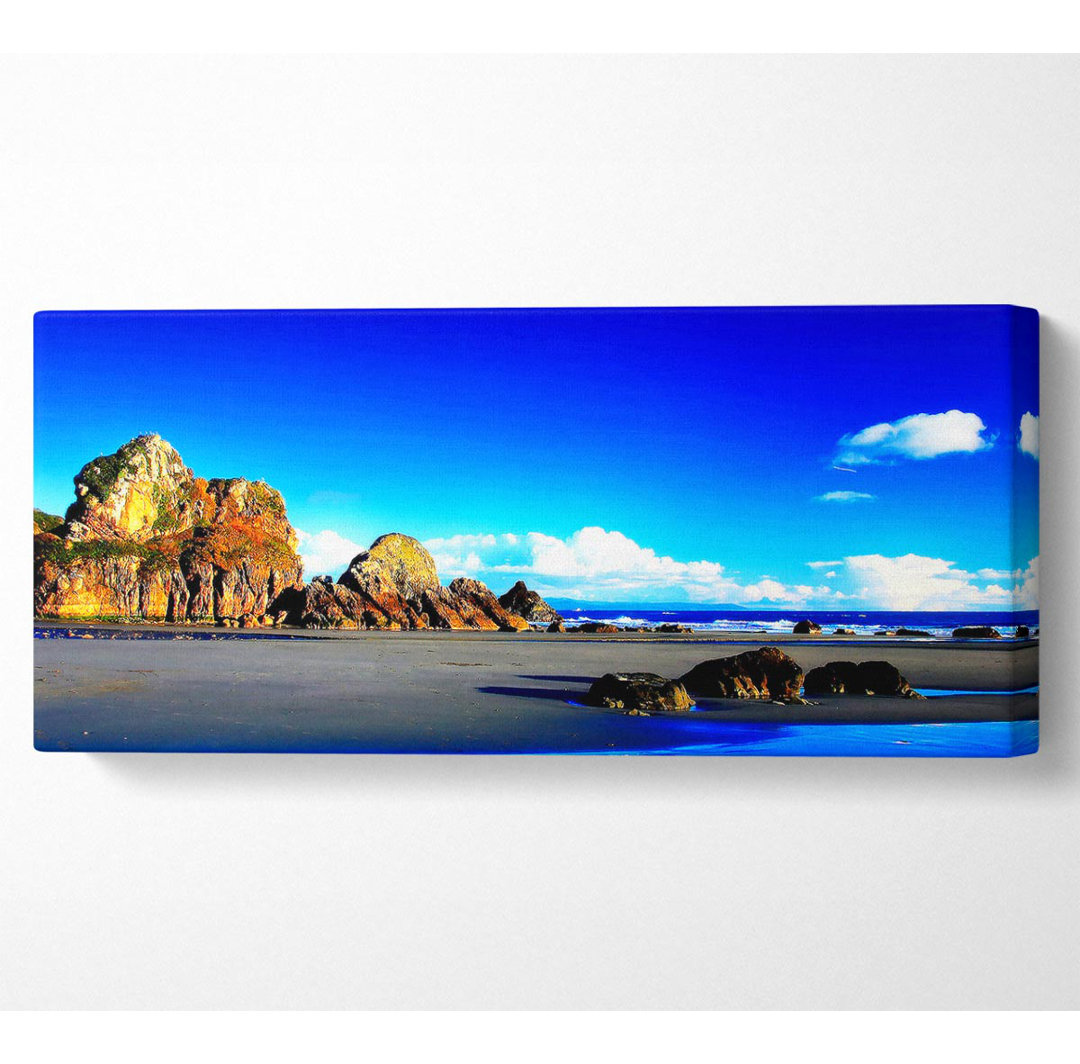 Rocky Blue Beach - Panorama-Kunstdrucke auf Leinwand gerollt