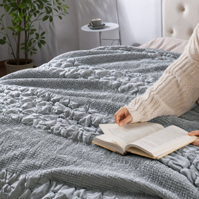 Polyester Jacquard Coverlet Set