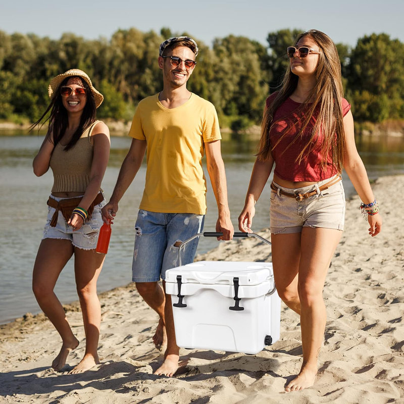 Bryasha Dakota Fields 15L Handheld Cooler, White