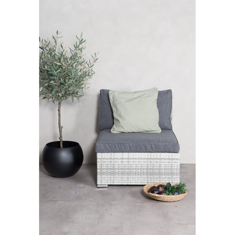 Riylee Upholstered Accent Chair