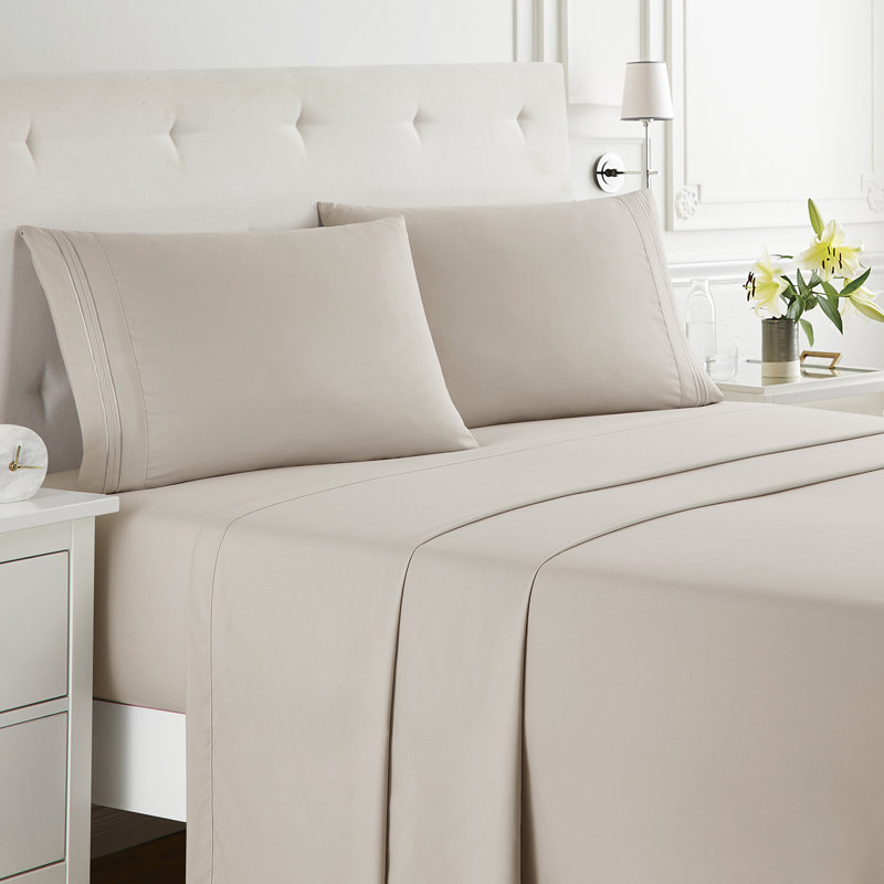Linen King Microfiber Deep Pocket Sheet Set with Pillowcases