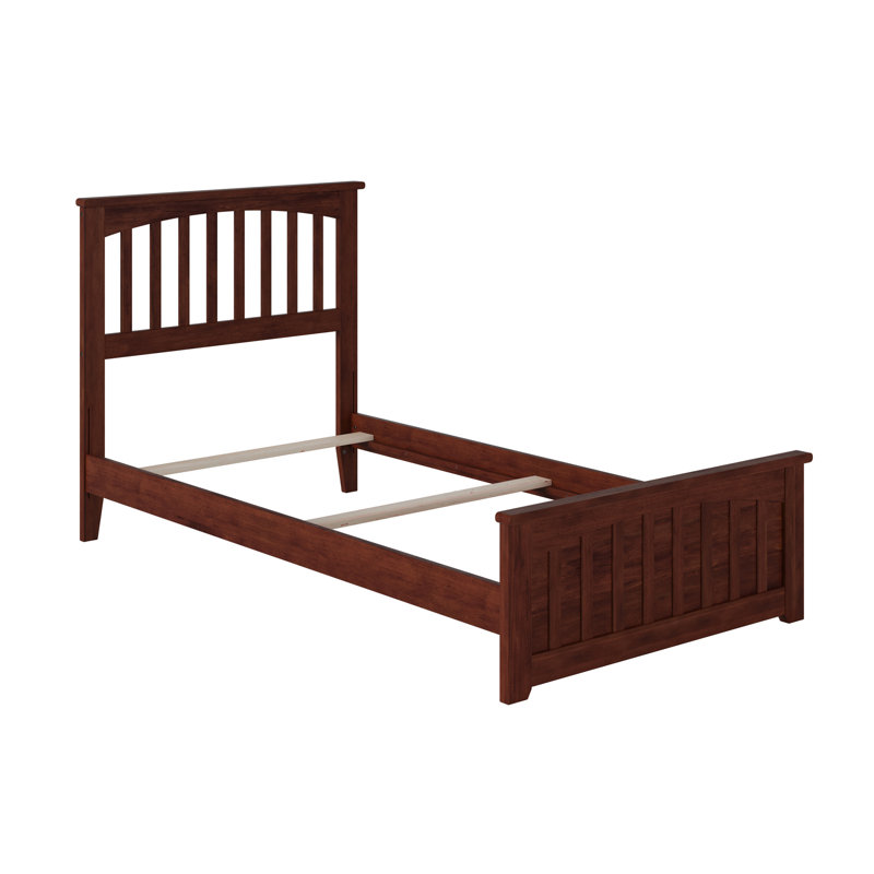 Lit de base en bois massif Brunelle avec pied de lit assorti, Très grand simple, Noyer