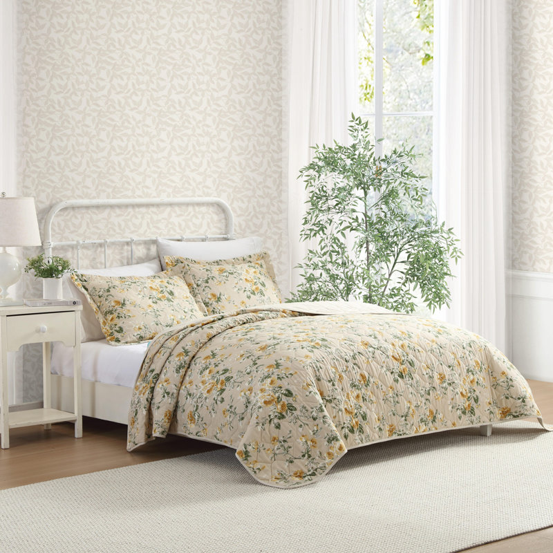 Laura Ashley Twin Reversible Cotton Quilt Set in Gold and Beige
