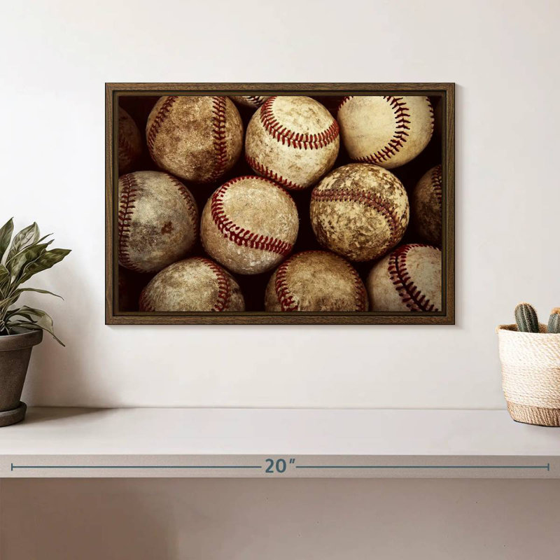 Balles de baseball, 13 po x 9 po, Cadre flottant noyer