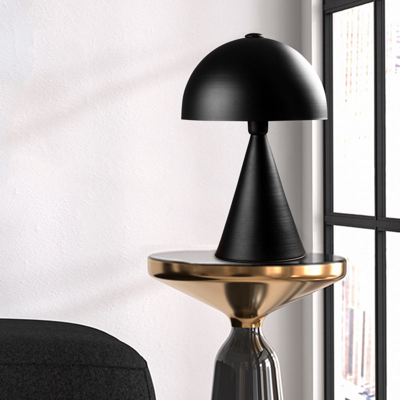 Novelty Lamp, Black