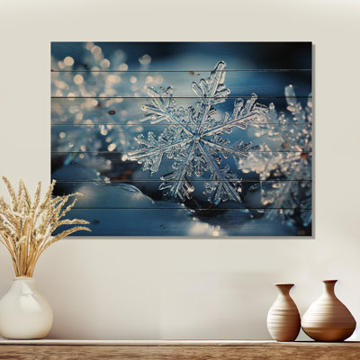 " Glimmering Snowflakes II "