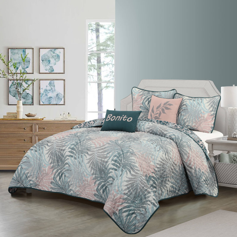 Tropical Leaves 3 Piece Comforter Set, King Comforter + 2 King Shams + 2 Throw Pillows