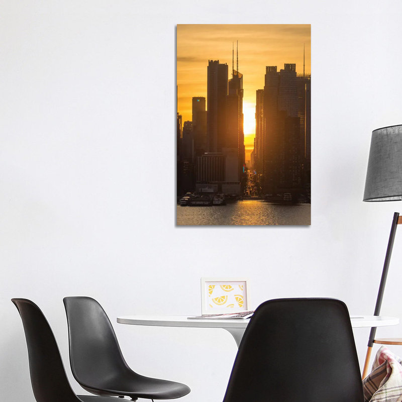 Manhattanhenge by David Gardiner - Wrapped Canvas Print, 101.6 cm H x 66.04 cm W x 1.91 cm D