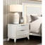 Table de chevet blanche antique avec construction moderne - Design attrayant