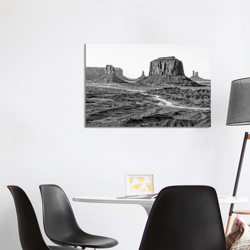 Beautiful Monument Valley 1 Piece Wrapped Canvas Wall Art, 101.6 cm H x 66.04 cm W x 1.91 cm D