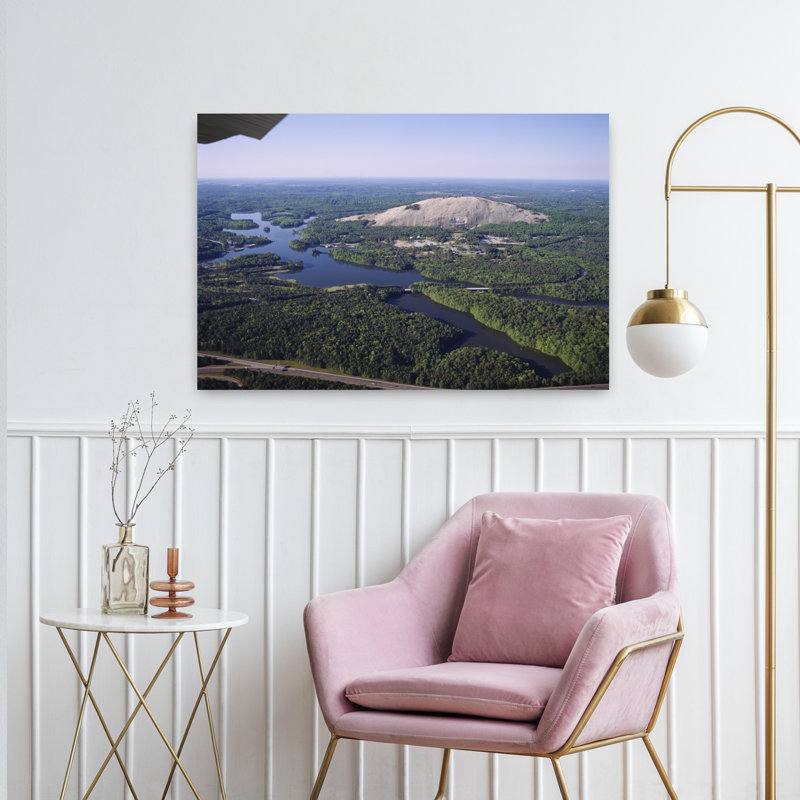 High Angle View of a River passant à travers le paysage, Stone Mountain, Atlanta, Géorgie, États-Unis, 36" H x 24" W