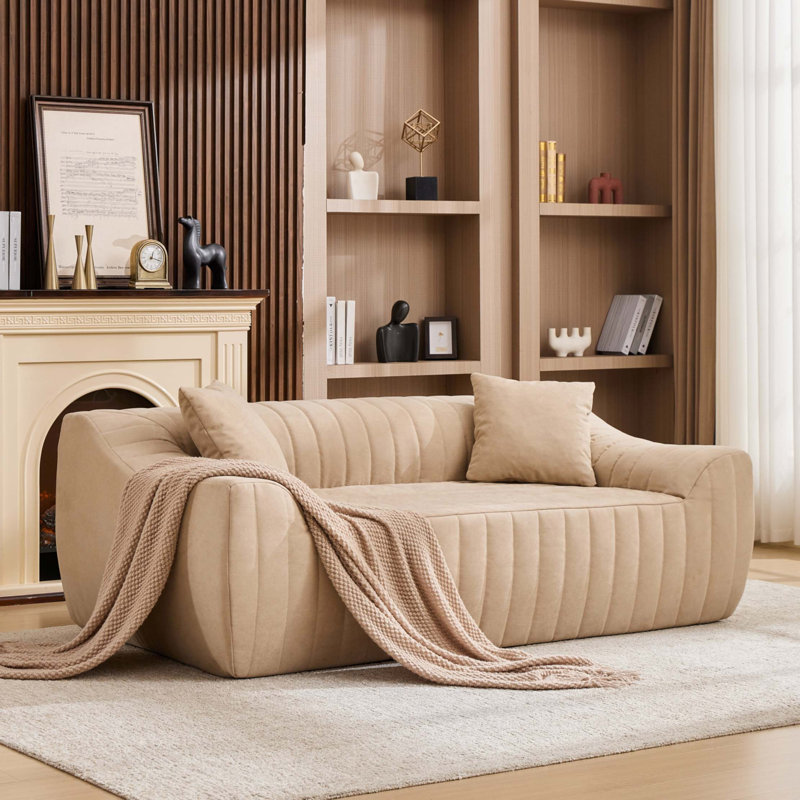 Canapé moderne deux places en similicuir avec siège profond et coussins décoratifs, Similicuir chameau