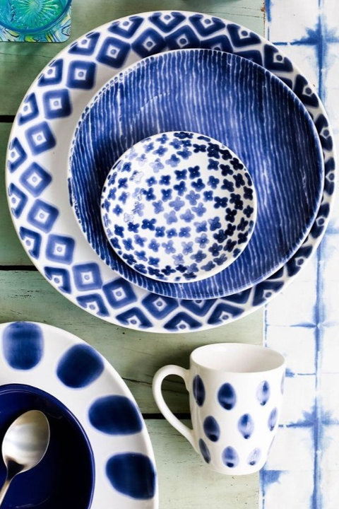 Dinnerware Sets & Place Settings