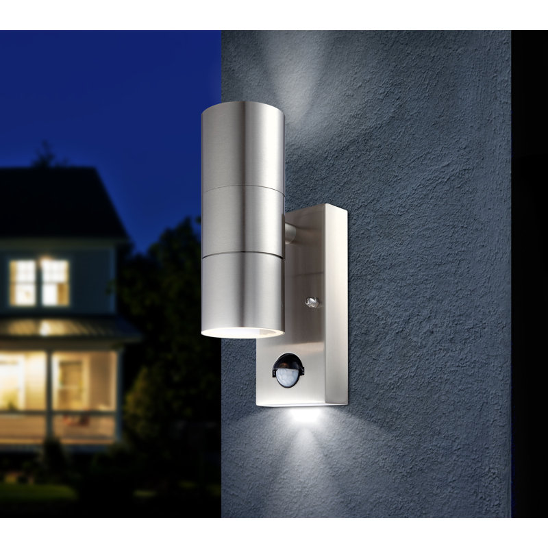 2 - Bulb 21.5cm H Outdoor Armed Sconce