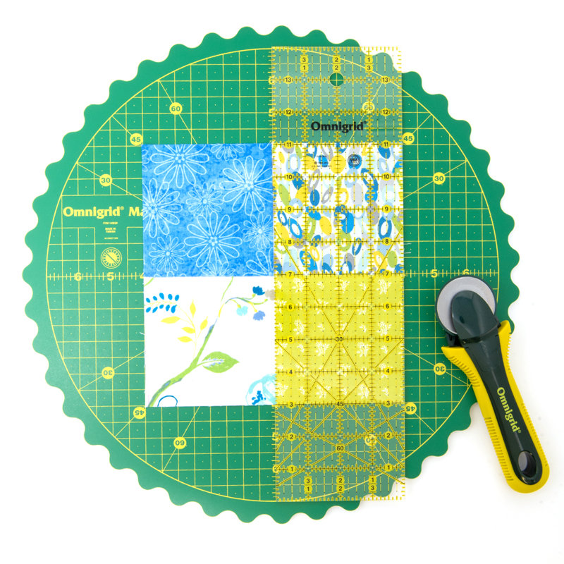 Omnigrid 360 Rotating Self-Healing Cutting Mat, 14"