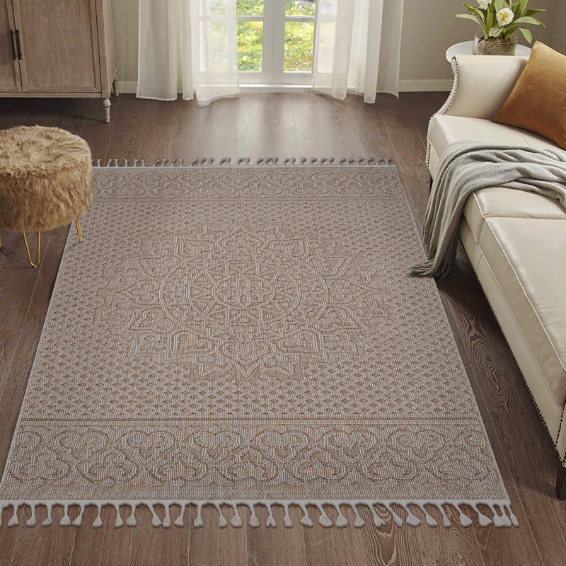 4' X 6' Medallion Indoor / Outdoor Area Rug, Rectangle 4' x 6'2"