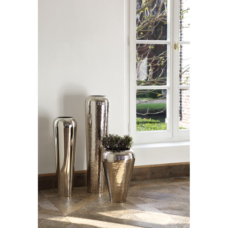 Venus Handmade Metal Table Vase