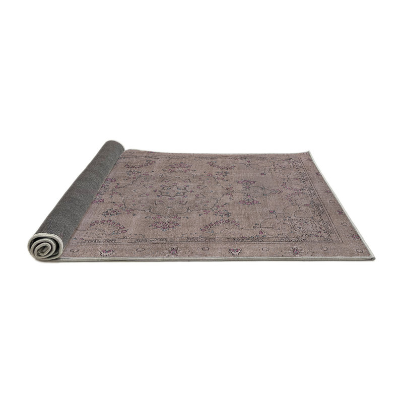 Tapis brun à motif oriental, Carré 4 pi