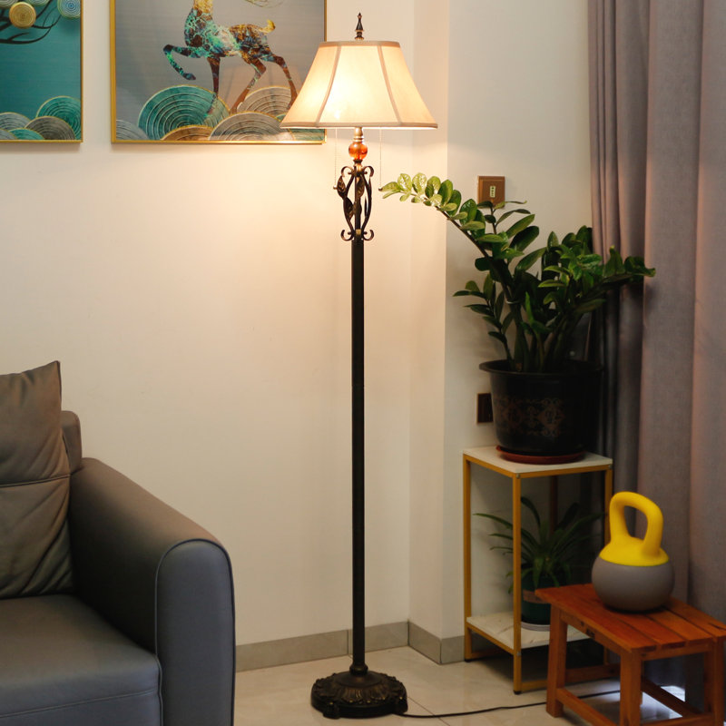 Diontaye 70'' Traditional Floor Lamp, Light