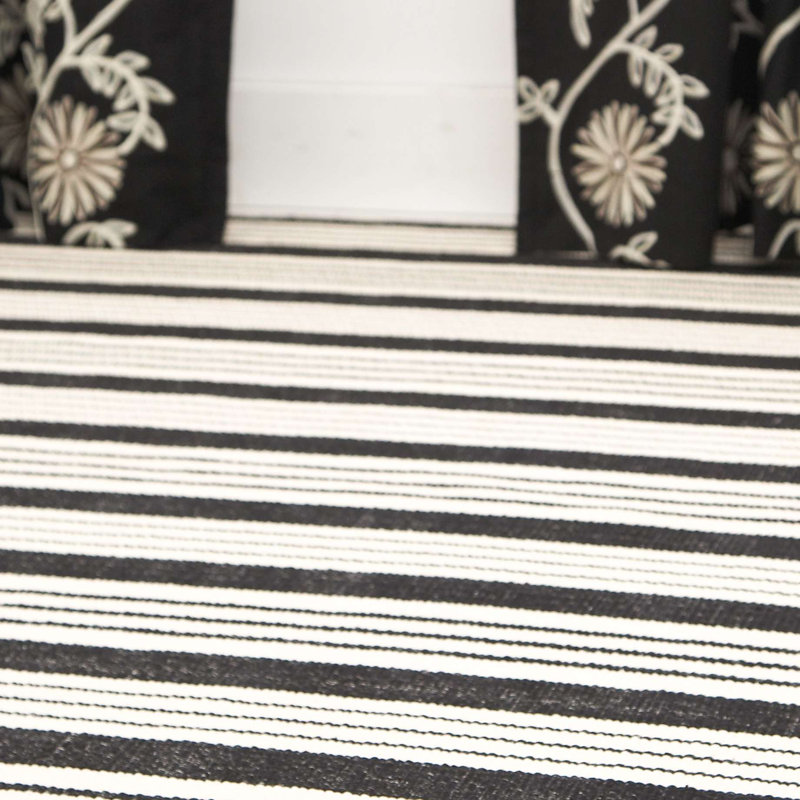 Birmingham Black Handwoven Cotton Rug, Rectangle 9' x 12'