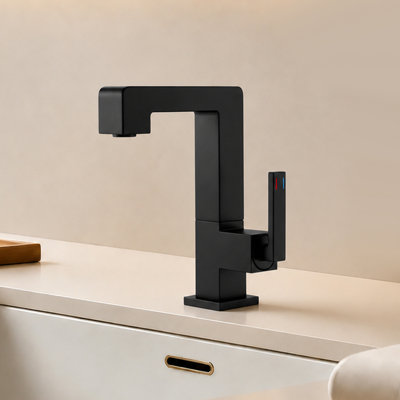 Single-Hole Single-Handle Bathroom Faucet