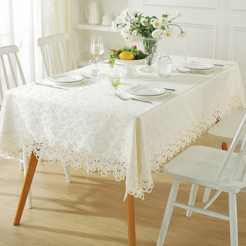 Nappe Jacquard, L 126 po x l 71 po