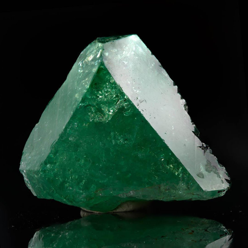 Grenat naturel de Tsavorite / 55,98 grammes