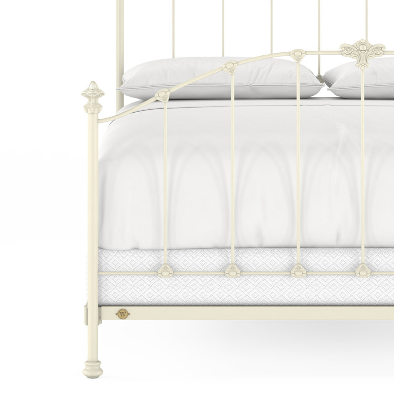171 Country French Bed | Complete Standard, California King, Gloss Off-White