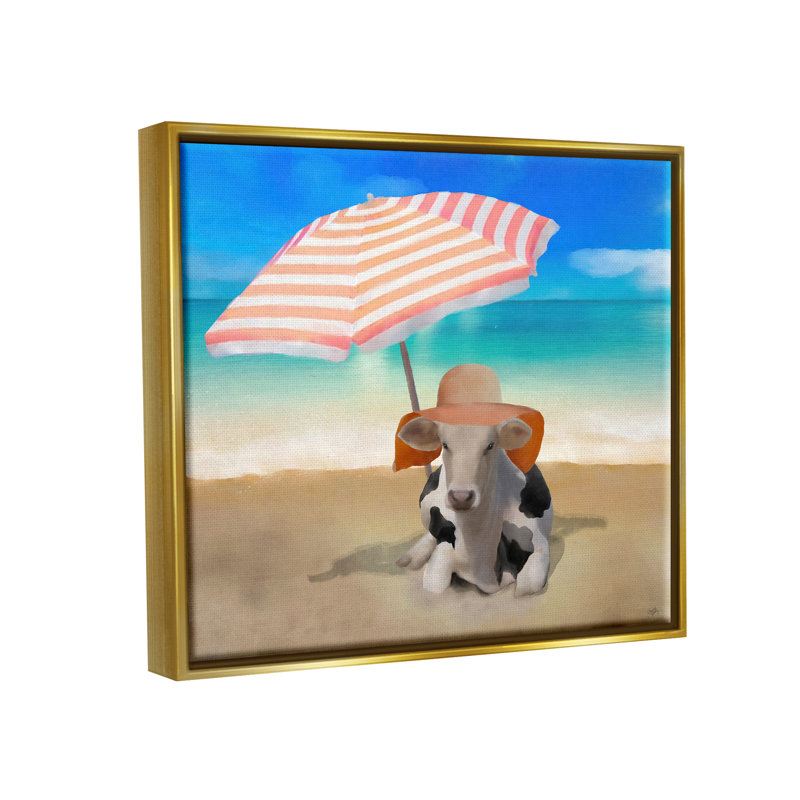 «Lounging Cow Summer Beach Shore», impression, H 17 po x l 21 po x P 1,7 po, Cadre flottant métallique doré