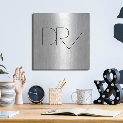Latitude Wash® «Wash Dry Fold II» par Jess Aiken, art mural en métal