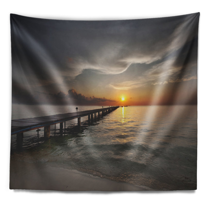 Tapisserie de longue durée bridge boardwalk into the coucher de soleil sea, H 50 po x l 60 po