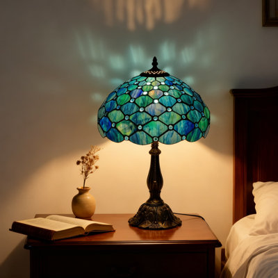 Lampe de table de style Tiffany avec abat-jour en verre teint, perles bleu marine fabriquées à la main pour la chambre à coucher, le salon, le bureau et le vestibule
